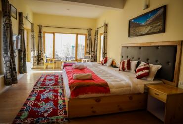 Hotel Khakshal Photo Gallery