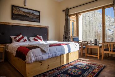 Hotel Khakshal Photo Gallery