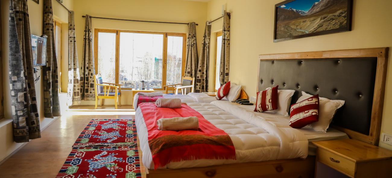 hotel khakshal